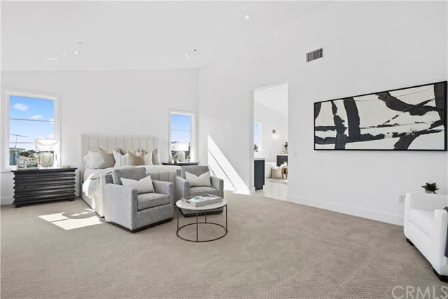 417 Holmwood, Newport Beach