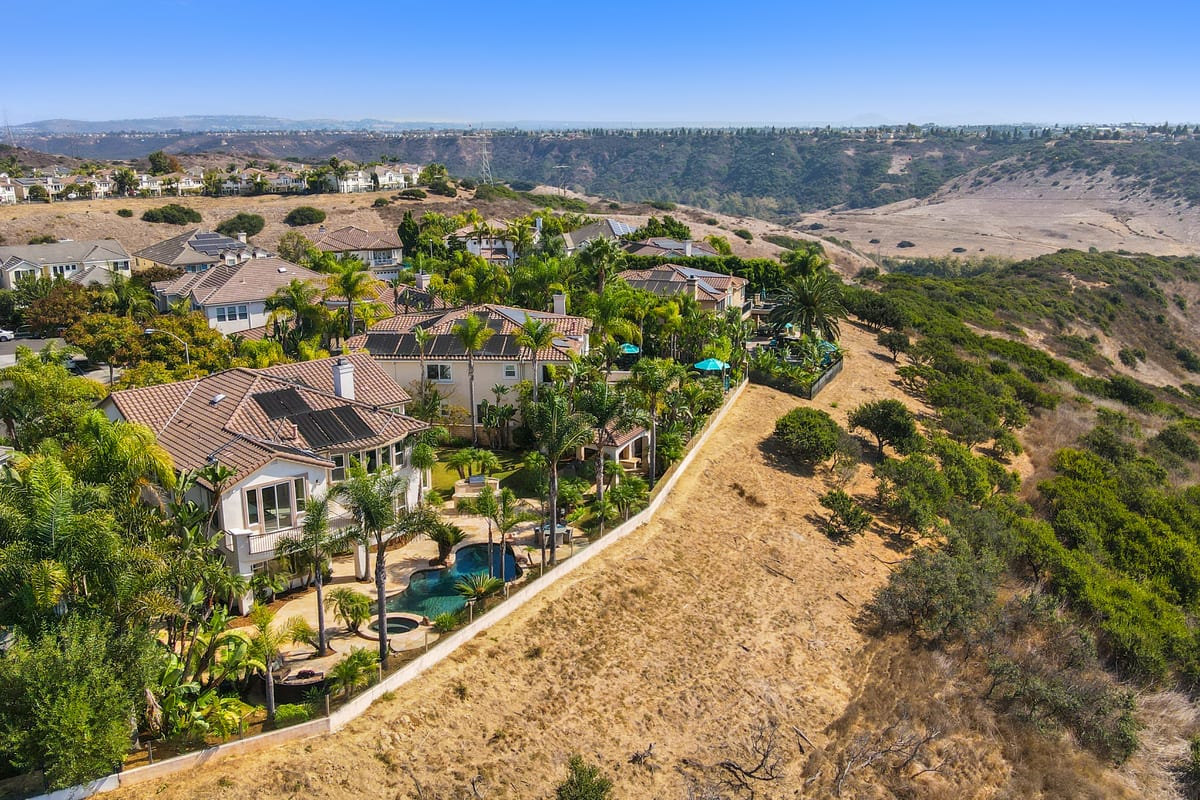 5255 Raven Hill Point
