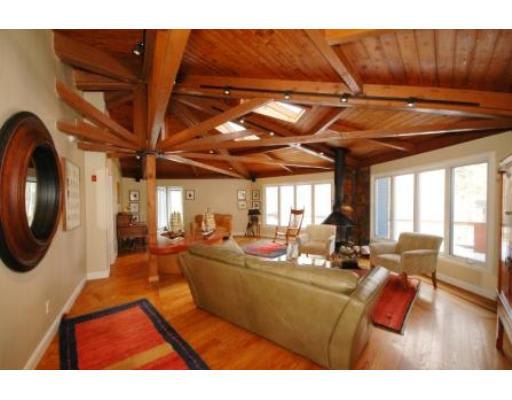 15 Horseshoe Drive