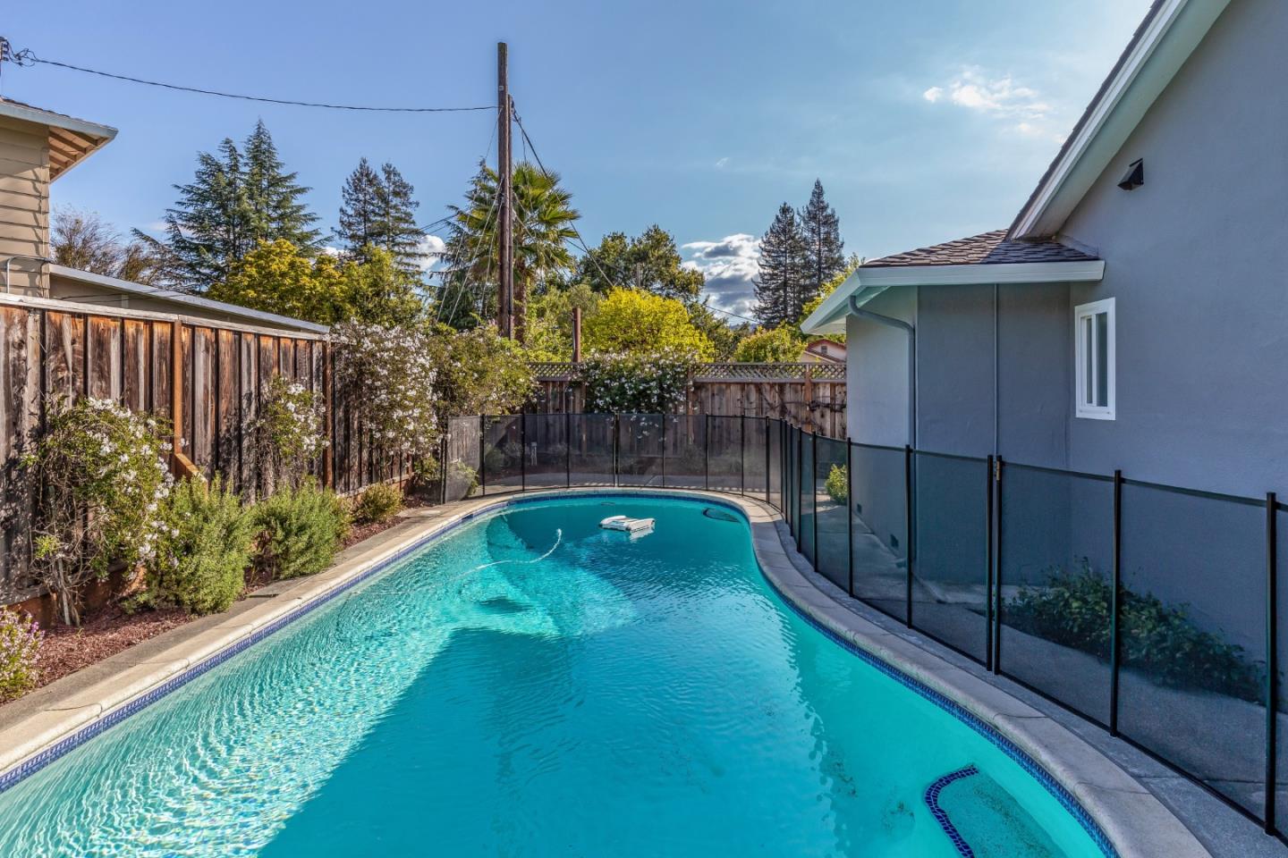 10481 Creston Drive
