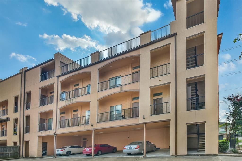 806 Jackson Hill Street Unit: 201