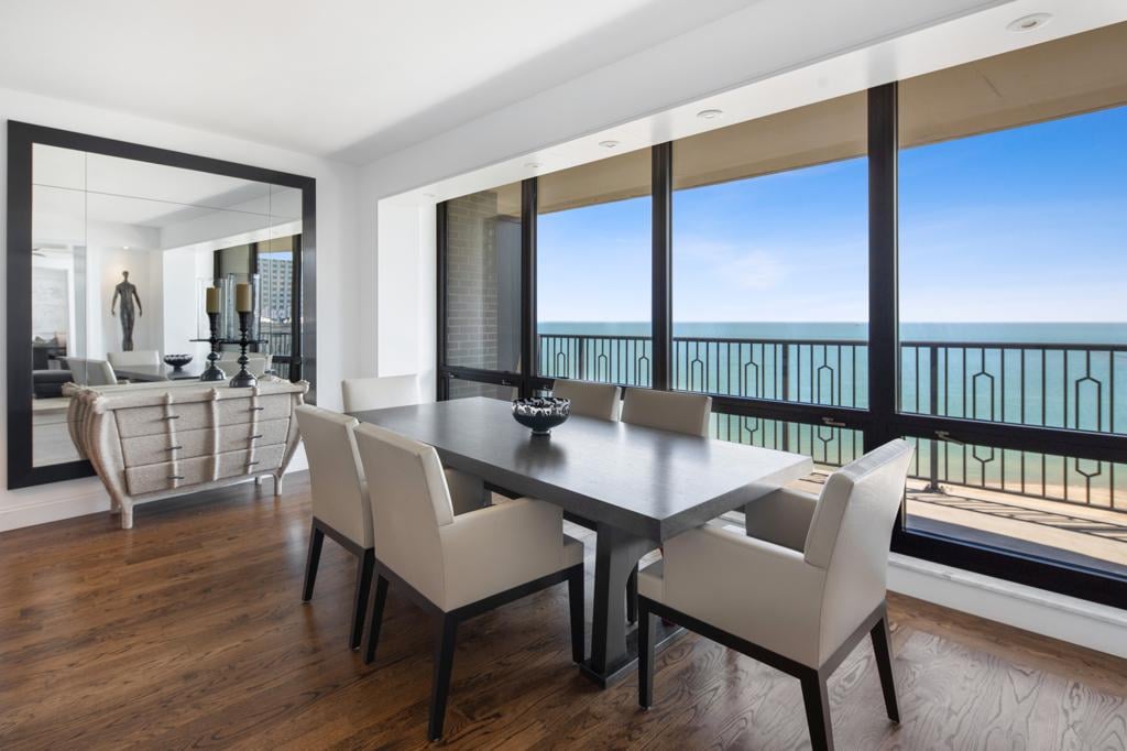 Premiere Gold Coast Condo: 1040 N. Lake Shore #18B