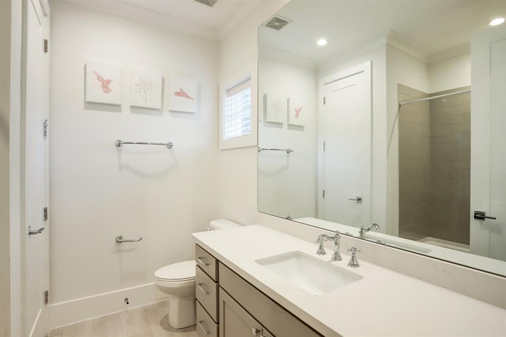 504 W Cottage St Unit A