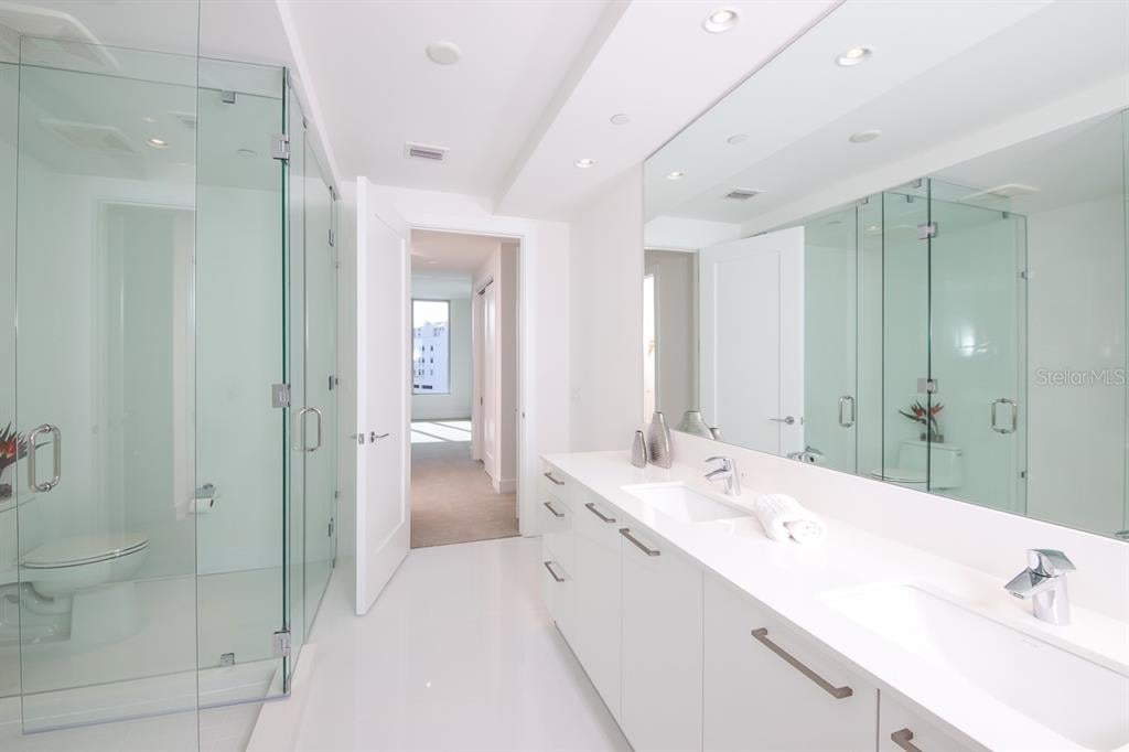 111 S Pineapple Ave Unit 812