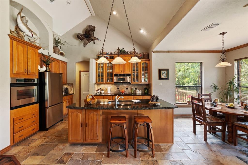 540 Walnut Dr Bellville, Tx 77418