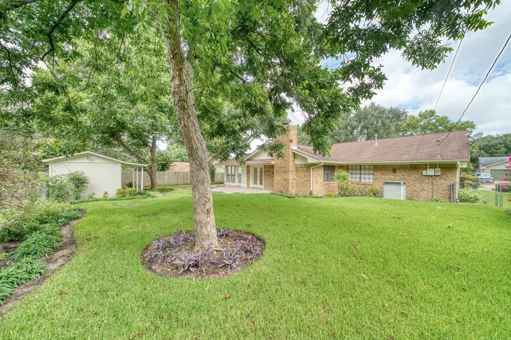 1502 Leslie D Ln Brenham, Tx 77833