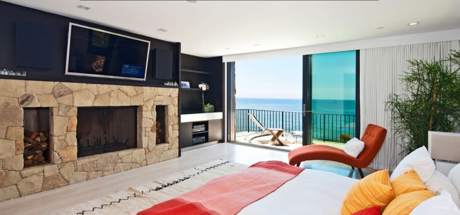Manor Retreat