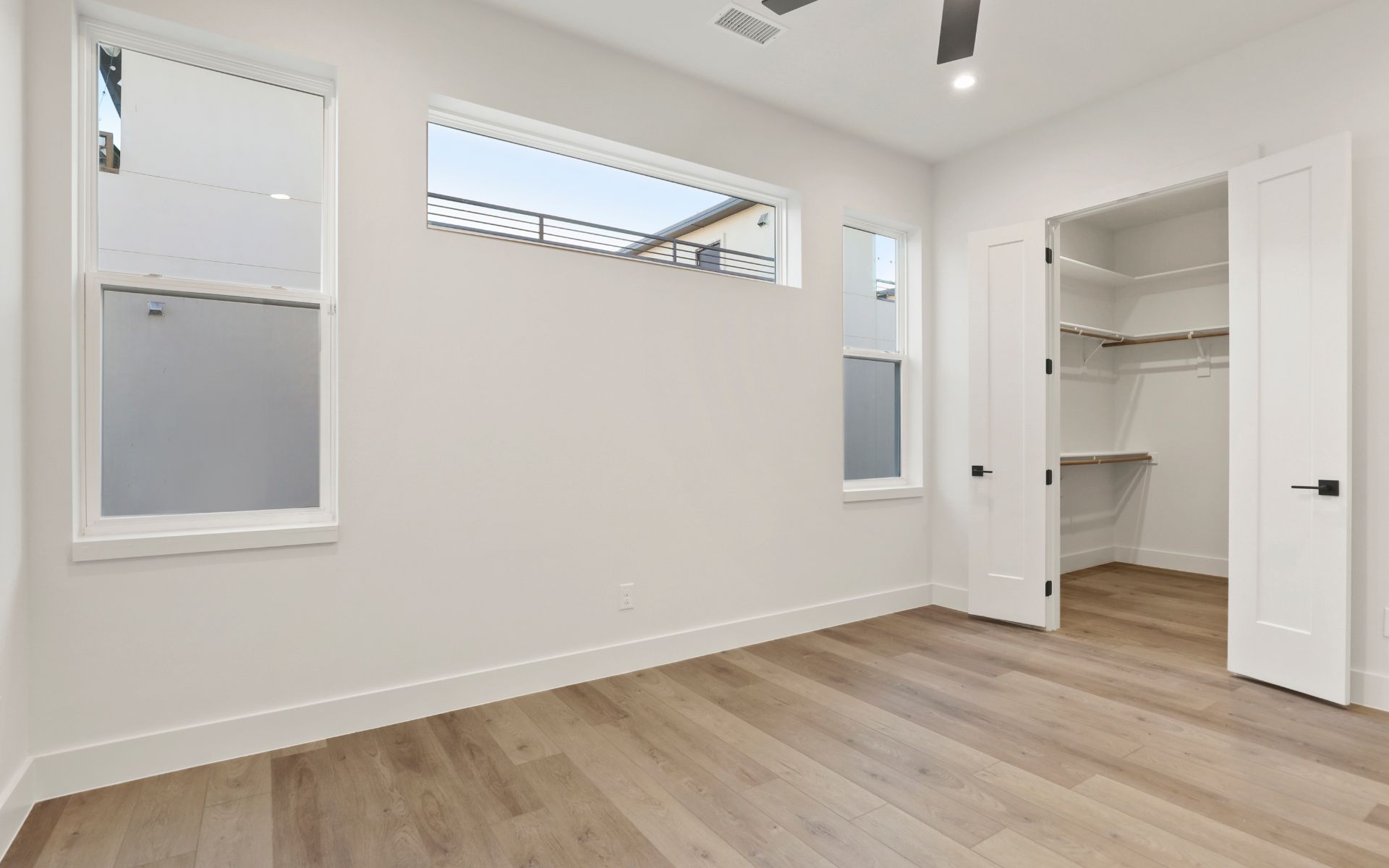 1855 Summit Ave, #103