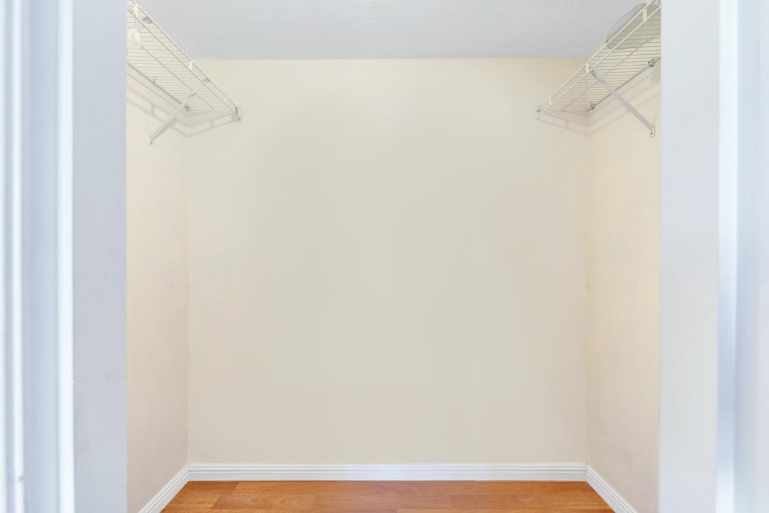 1467 Alma Loop