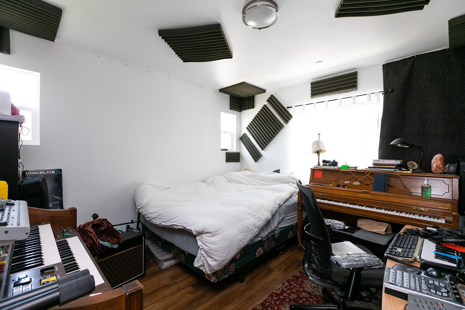 Charming Two Homes on a Lot in Frogtown! 