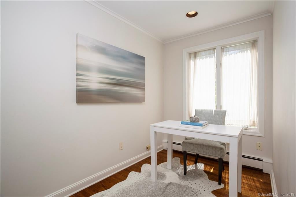 25 Linwood Ave
