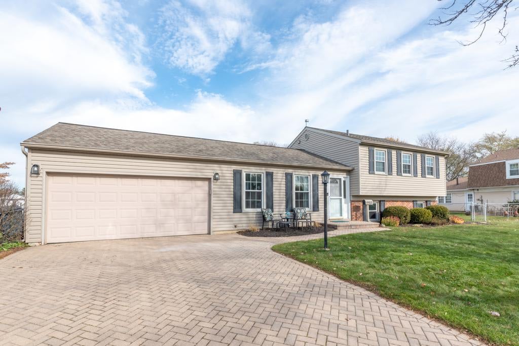 1502 Colwyn Dr
