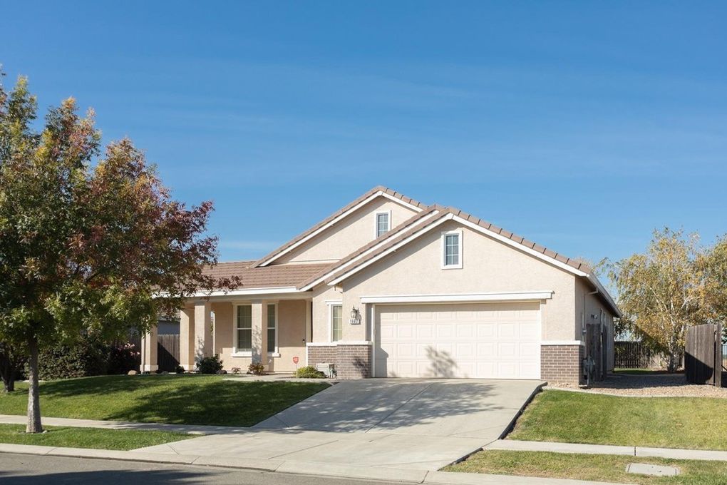 1982 Coffee Creek Way