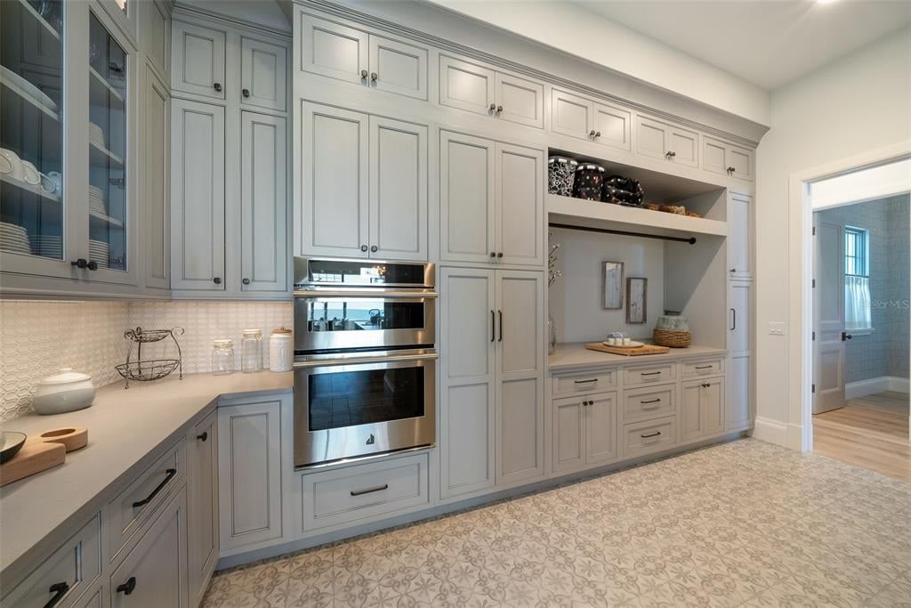 100 Beach Ave, Anna Maria