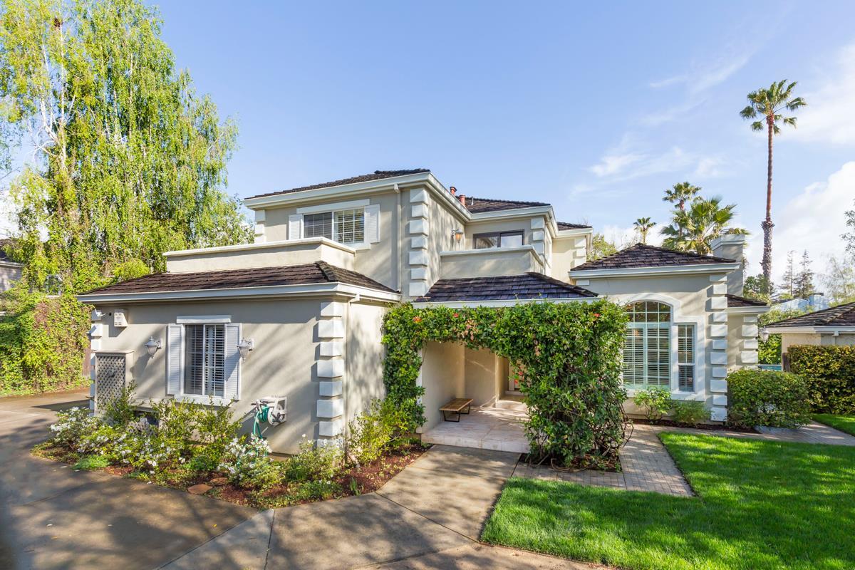 395 S Gordon Way