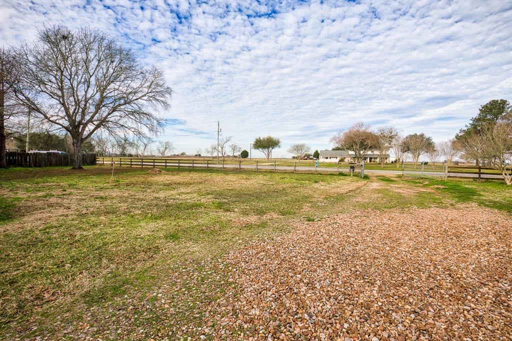 734 S FM 331 Rd