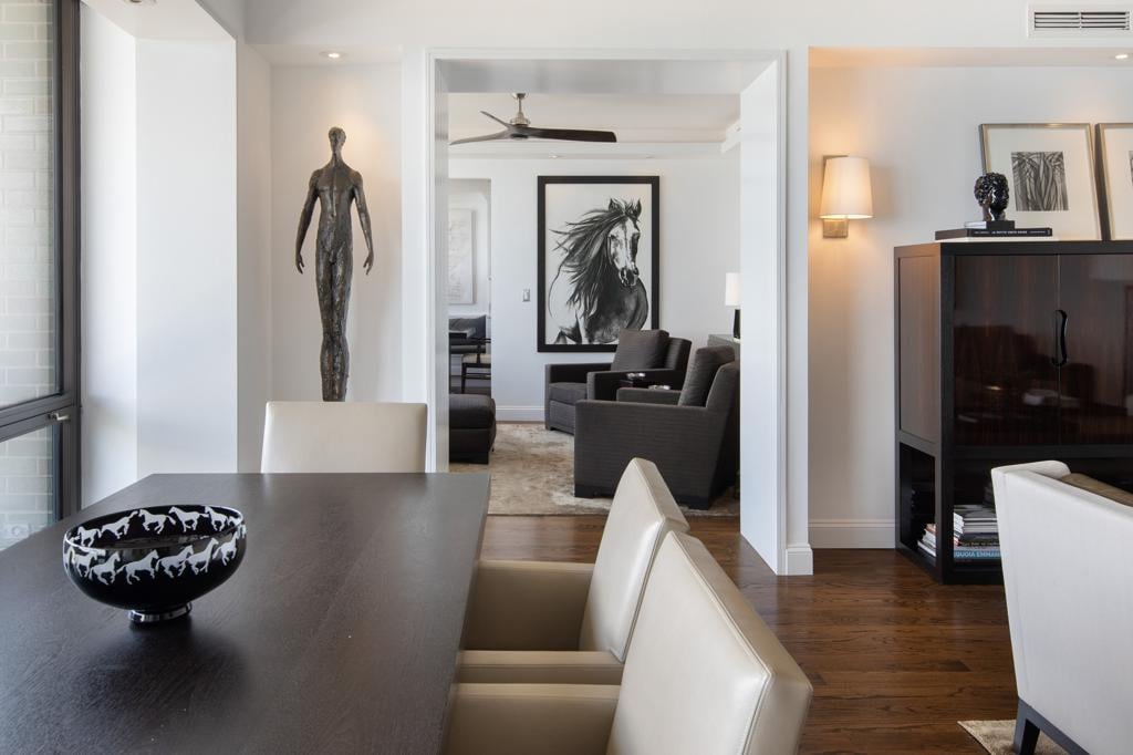 Premiere Gold Coast Condo: 1040 N. Lake Shore #18B