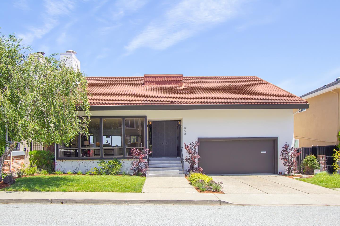 858 Morningside Dr