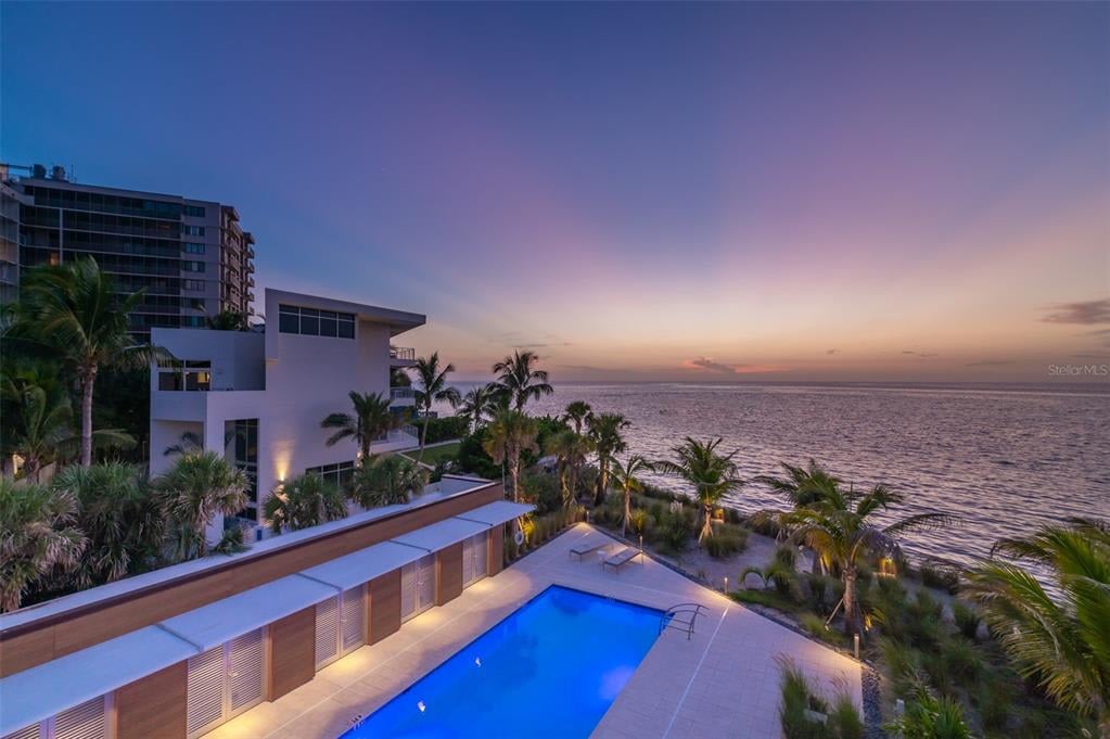 4750 Ocean Blvd, #202