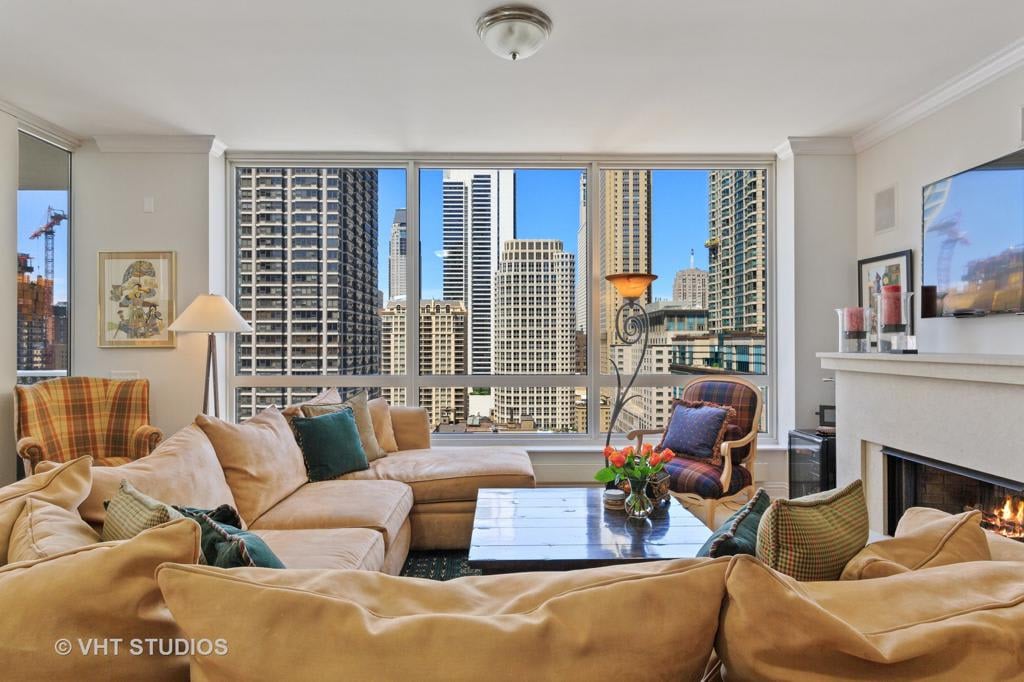 55 E Erie St #1901