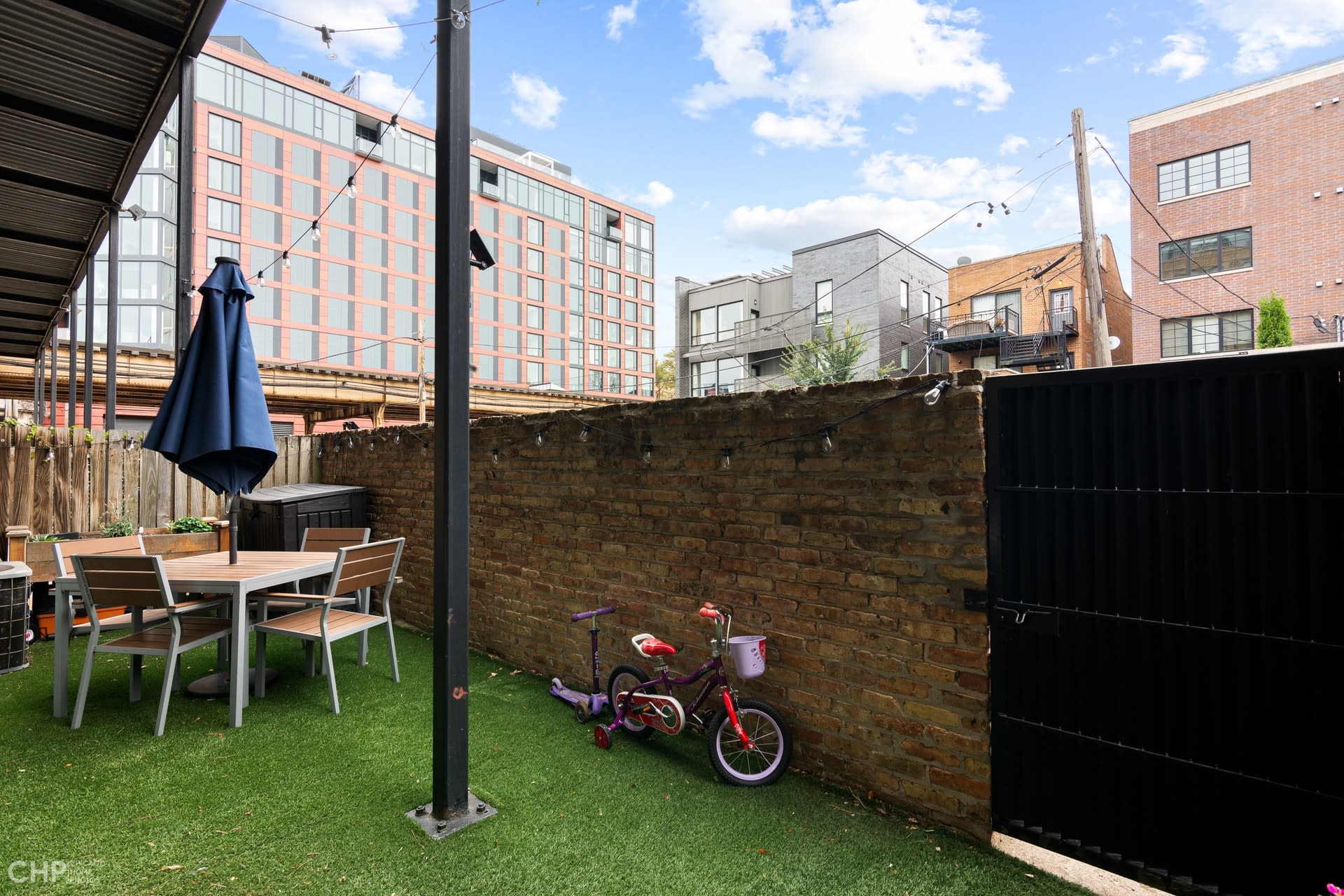 2525 N. Sheffield #1B