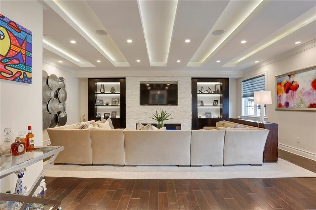 Sophisticated Urban Living