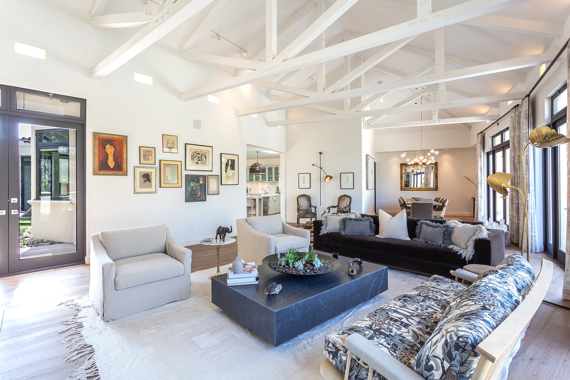 2943 Club Dr, Cheviot Hills