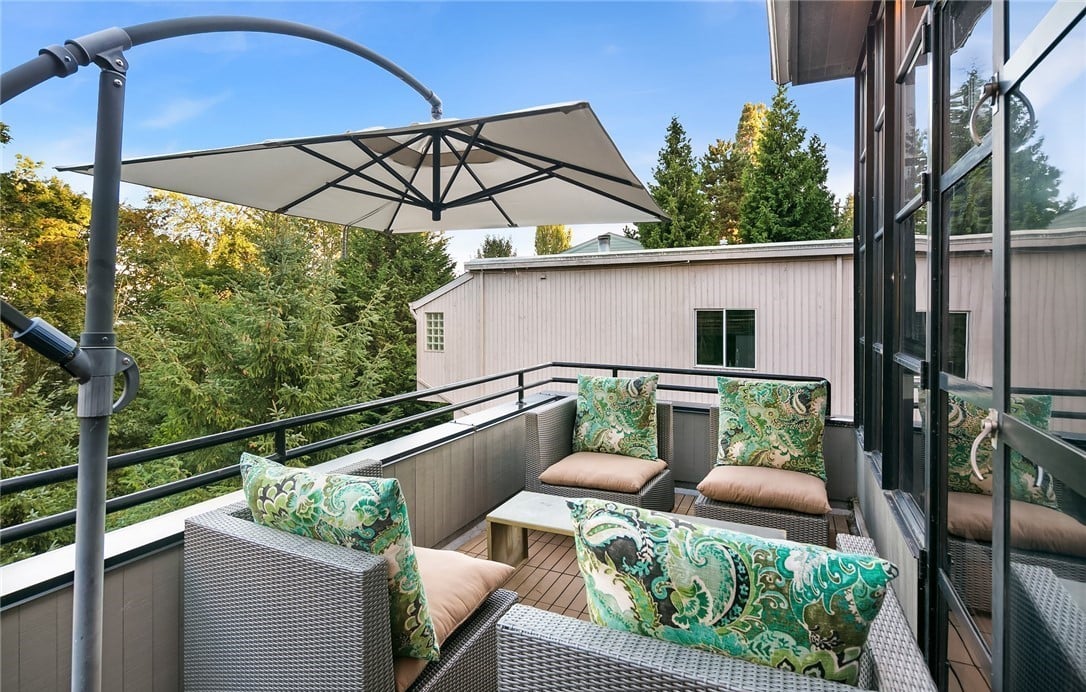 1546 Madrona Dr