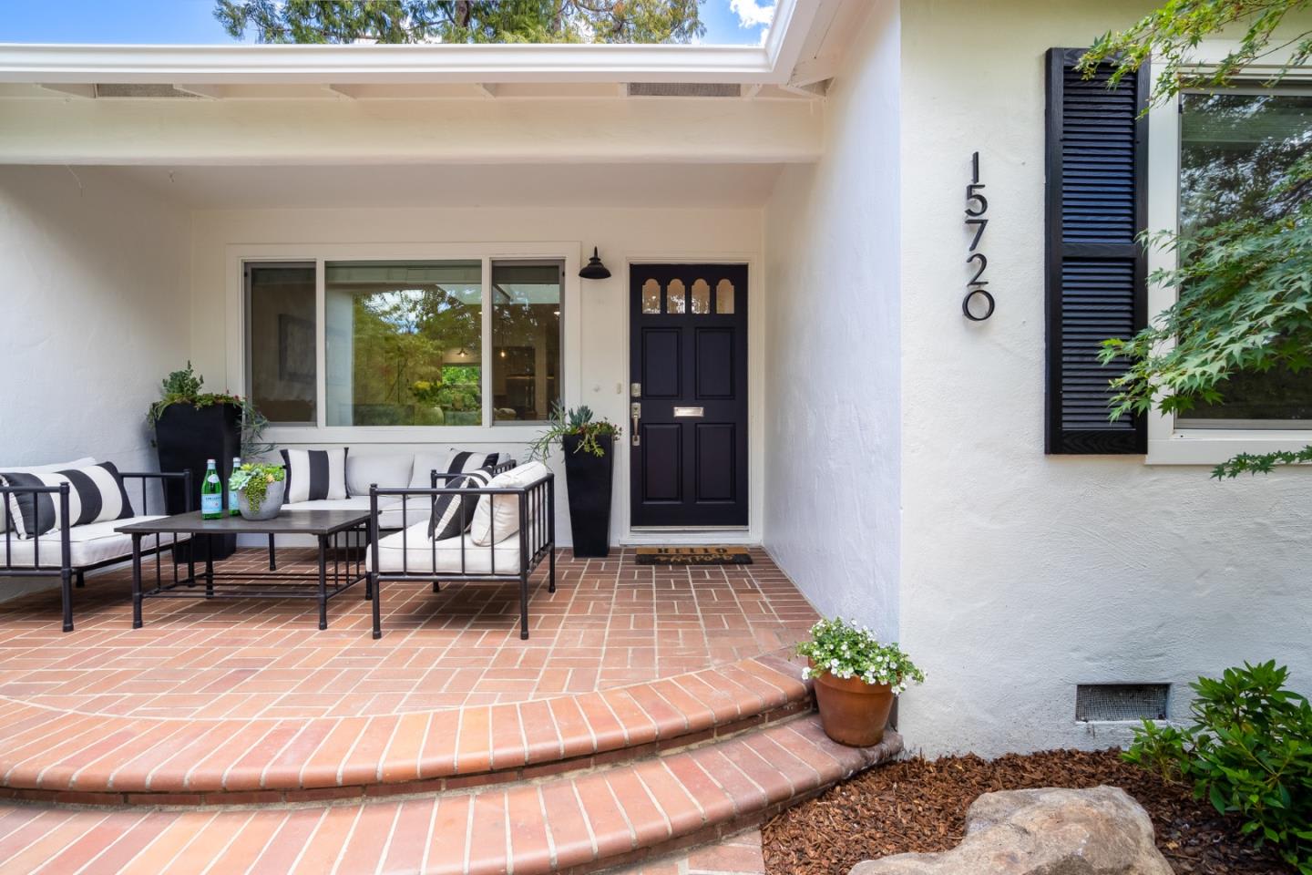15720 Loma Vista Ave, Los Gatos, CA 95032-3637