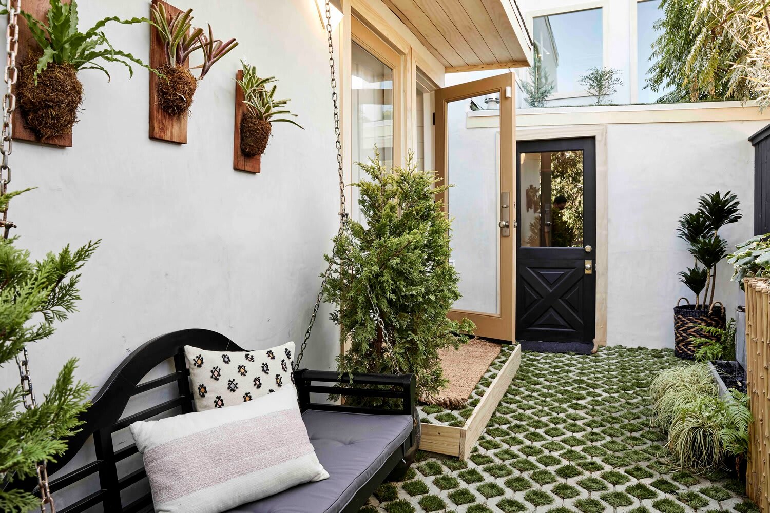 Japanese meets Scandinavian Design in Echo Park