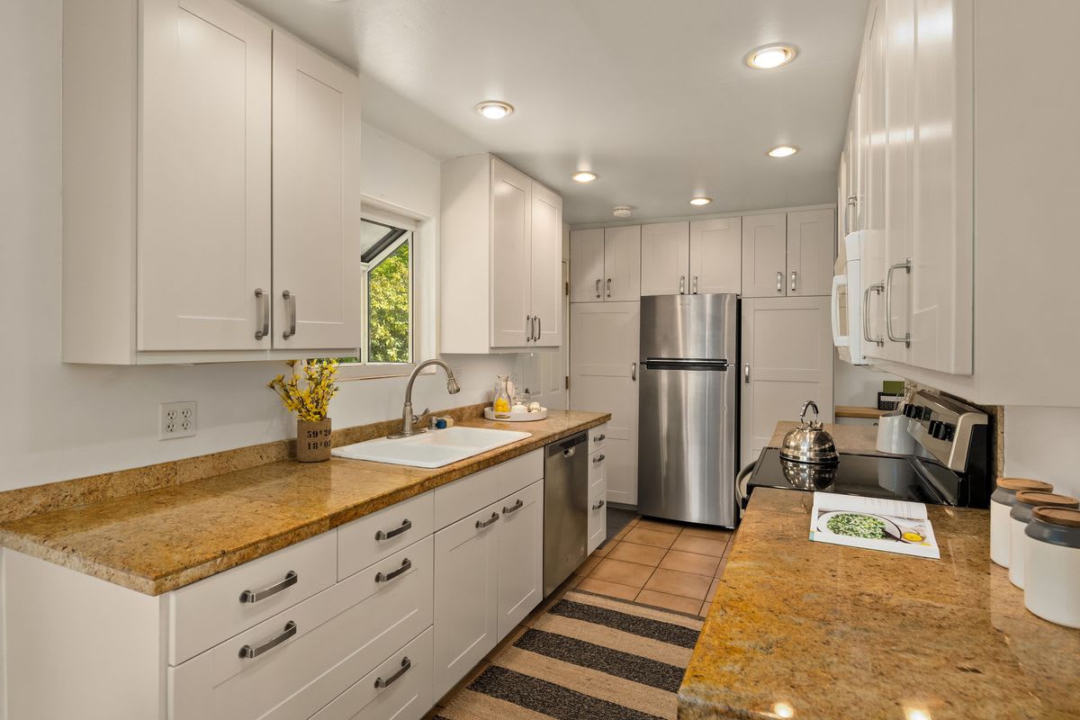 Charming Views in Arbor Heights