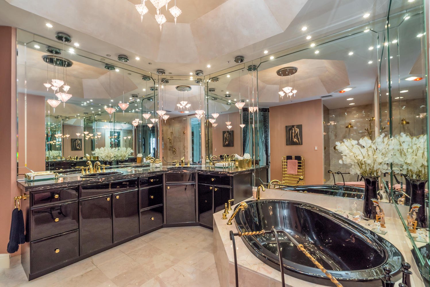 435 L Ambiance Dr, #L407