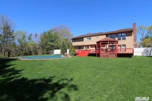240 Willis Ave, Syosset
