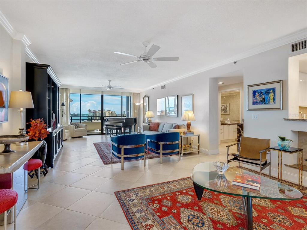 1255 North Gulfstream Ave, #904