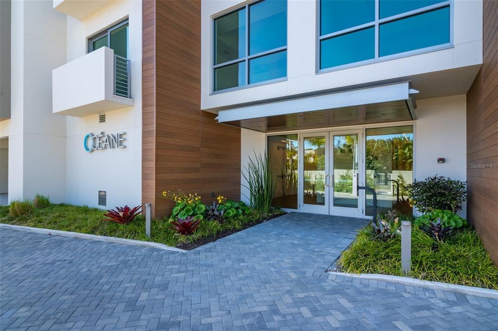 4750 Ocean Blvd, #202