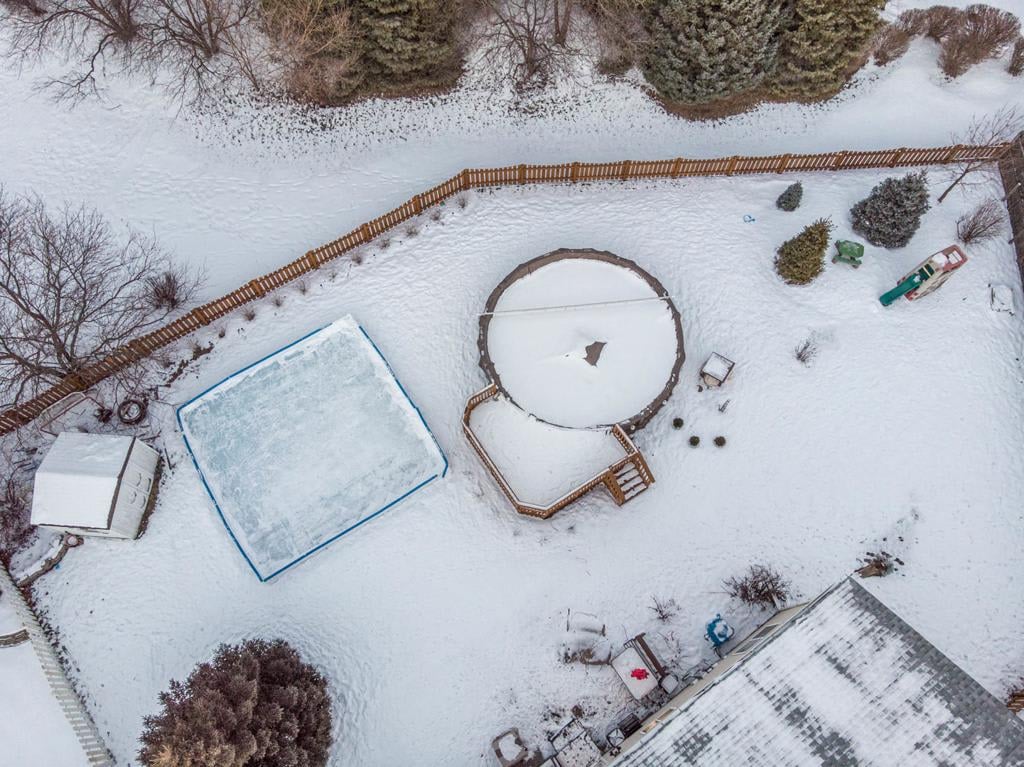 611 Woodbridge Dr 