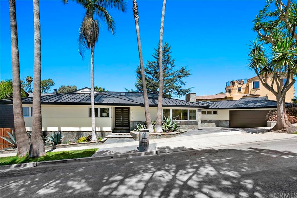 2215 Heather Ln