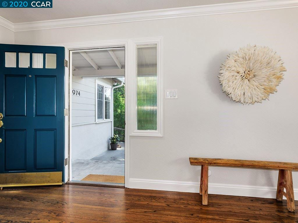 974 Janet Ln