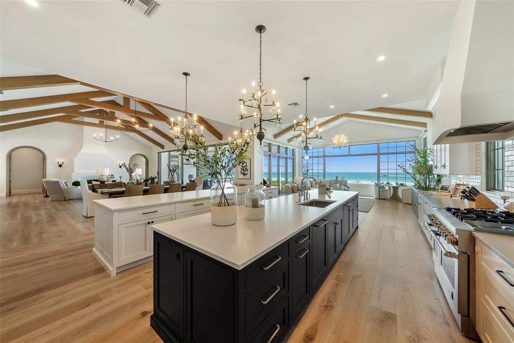 100 Beach Ave, Anna Maria