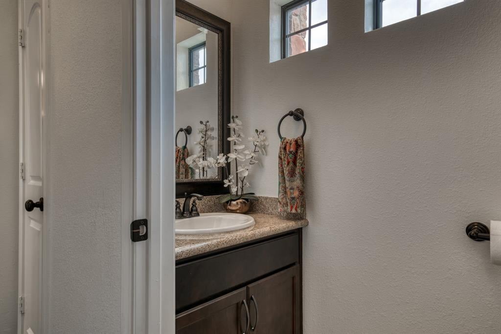 2411 Stone Castle Cir College Station, Tx 77845