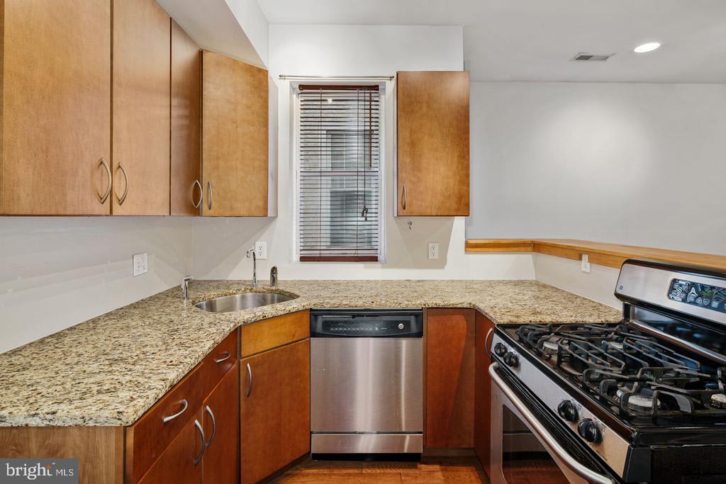 1641 Christian St, #2 