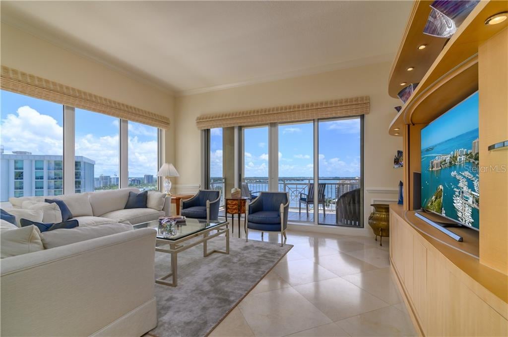 The Tower Residences, #1502