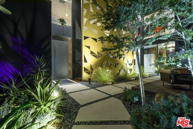 Oasis House