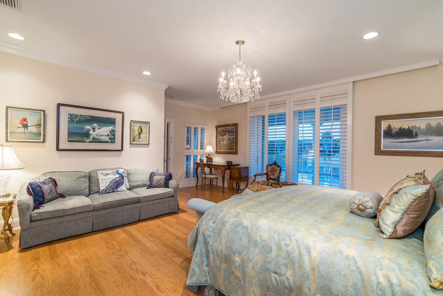 1329 Vista Dr
