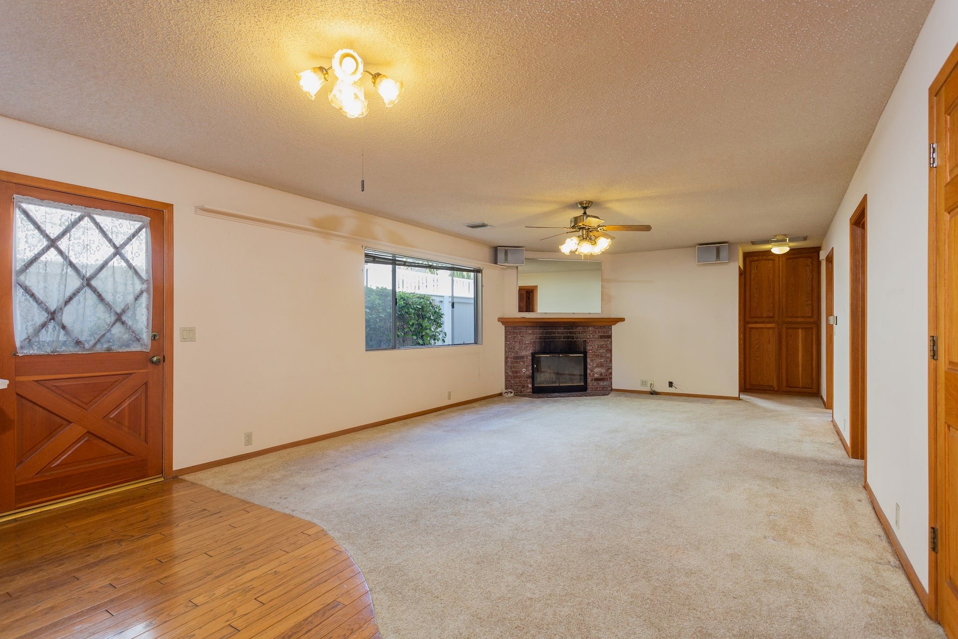 1326 Pine St, Sunset Park