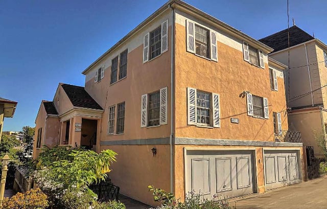 2429 Ivy Dr