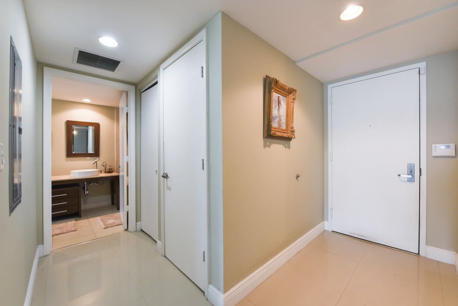 475 Brickell Ave #612