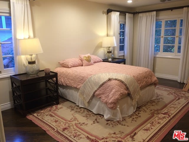 Estate Manor