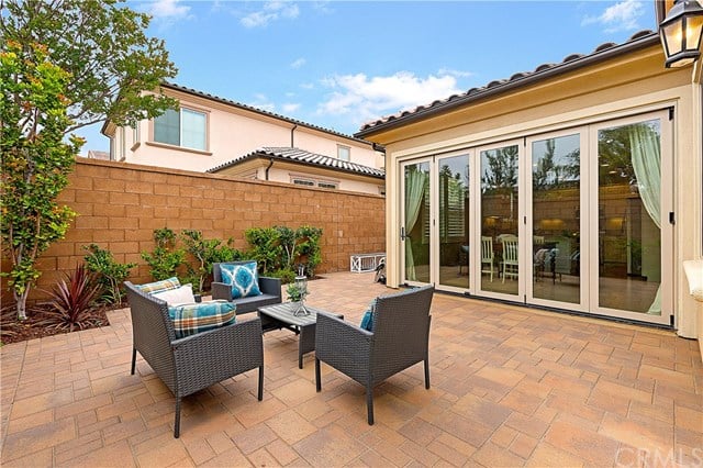 131 Bright Poppy, Irvine 
