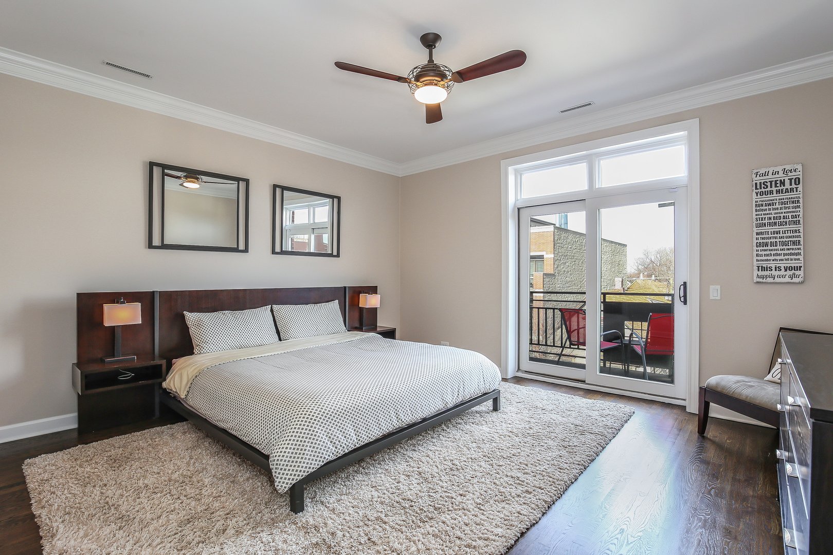 2107 W Belmont #4B